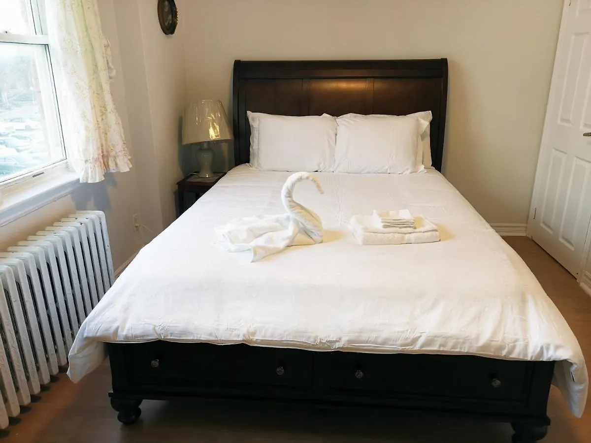 Cozy Private Rm Heart Of North York Free Parking Full Kitchen Close To Downtown Apartment Toronto 0*,  Canada